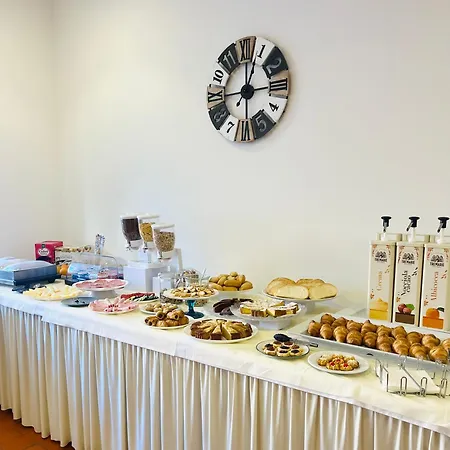 Carolina Hotel 2*