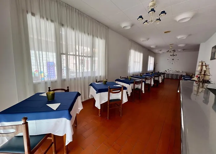 فندق مبيت وإفطار Hotel Villa Carolina بيلاريا-إيجيا مارينا