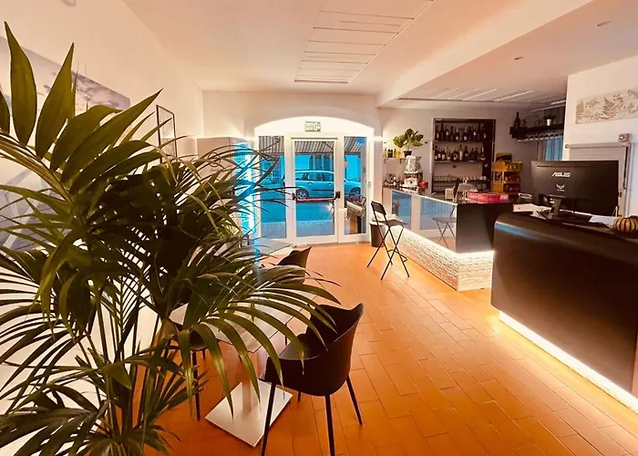 Hotel Villa Carolina بيلاريا-إيجيا مارينا