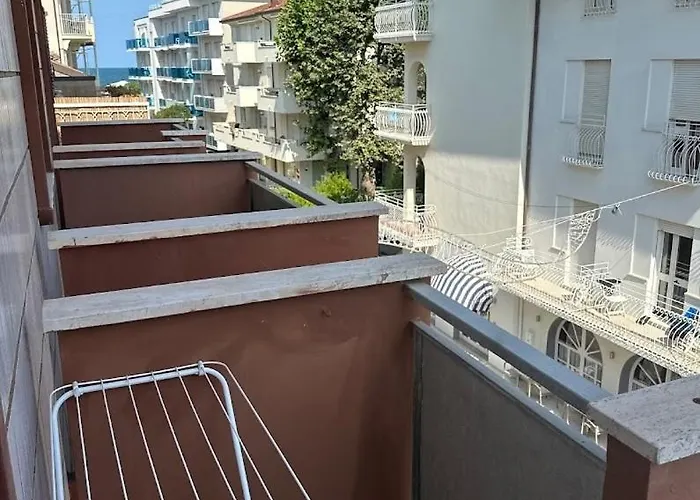 Hotel Villa Carolina فندق مبيت وإفطار بيلاريا-إيجيا مارينا