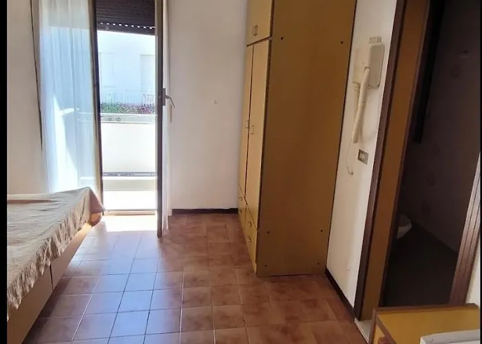 Hotel Villa Carolina فندق مبيت وإفطار بيلاريا-إيجيا مارينا