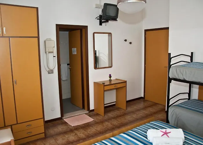 فندق مبيت وإفطار Hotel Villa Carolina 4*