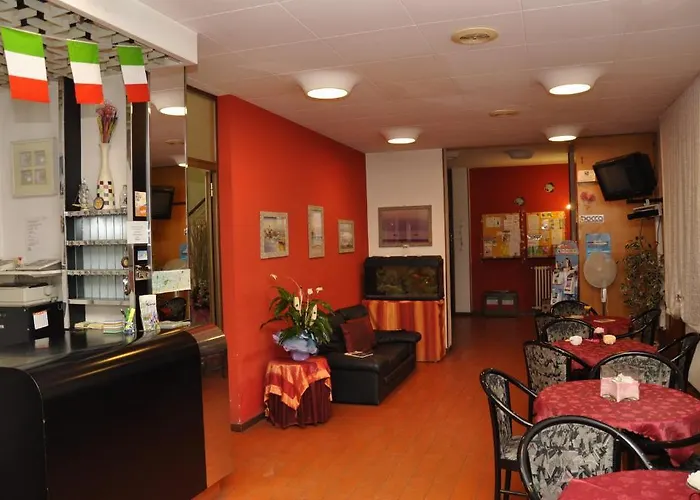 Dei Fiori بيلاريا-إيجيا مارينا